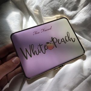 Too Faces White Peach Pallet
